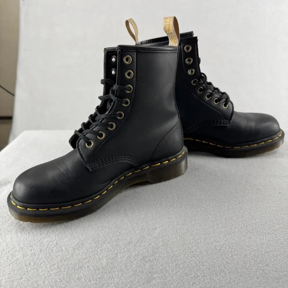Dr Martens Boots Womens Size 7 Black Leather Lace Up Combat Air Cushion Ankle